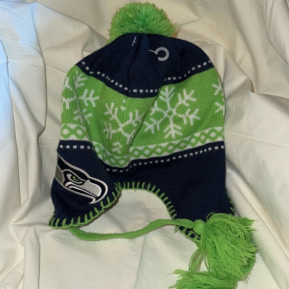 NFL SEAHAWKS one size stocking cap- with Pom Pom and ties